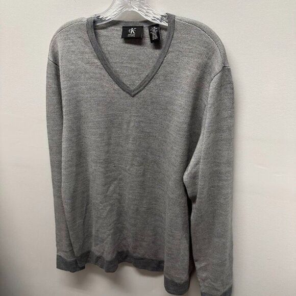 Calvin Klein Men's Merino Wool Blend V-Neck Sweater | Gray Size Large - Picture 4 of 12